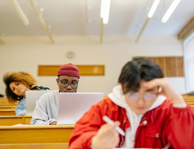 Pros and Cons of Using a Ghostwriter in the Field of Education